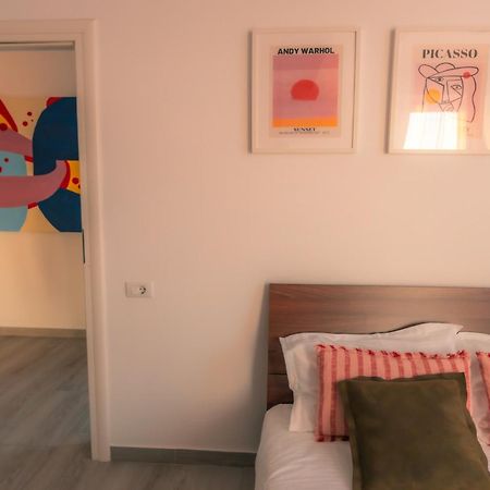 Sunset Apartment - Central Apt With Rooftop Garden Bucharest Exterior photo